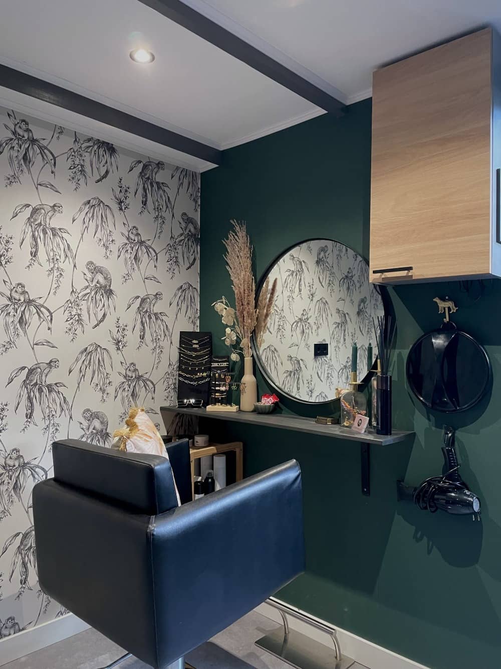 Kappersstoel-scaled (1)